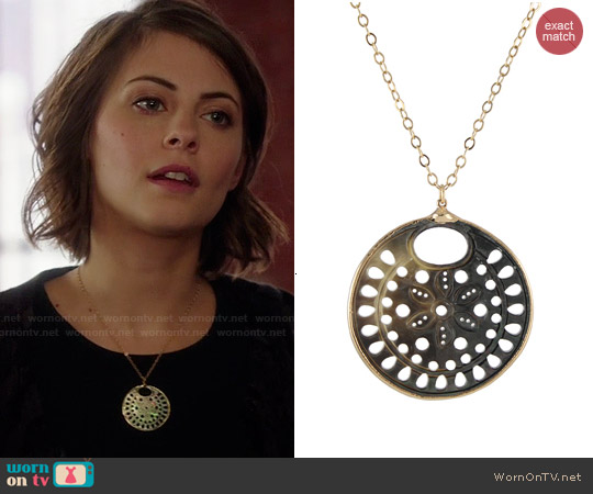 Peggy Li Carved Mother of Pearl Necklace worn by Thea Queen (Willa Holland) on Arrow