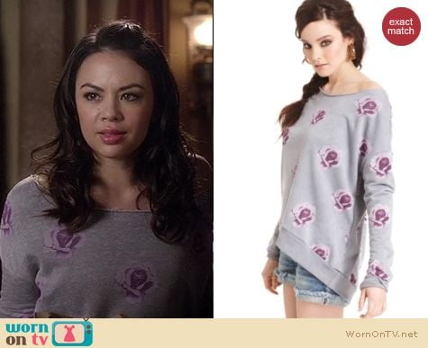 PLL Fashion: Macys Dreamr Floral print sweater worn by Janel Parrish