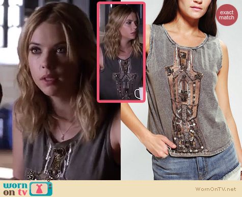 PLL Fashion: Urban Outfitters Ecote Trident Mineralized Muscle Tee worn by Ashley Benson