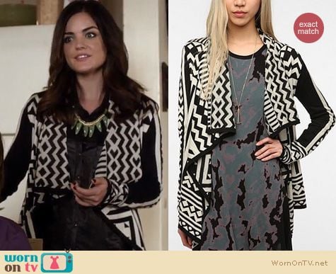 PLL Fashion: Staring at Stars Array cardigan at Urban Outfitters worn by Lucy Hale