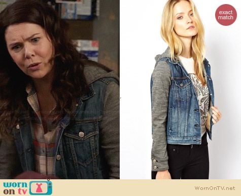 Rag & Bone Bradford Denim Jacket worn by Lauren Graham on Parenthood