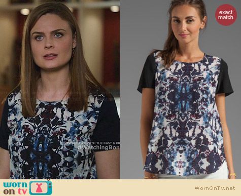 WornOnTV: Brennan’s mirrored print top on Bones | Emily Deschanel ...