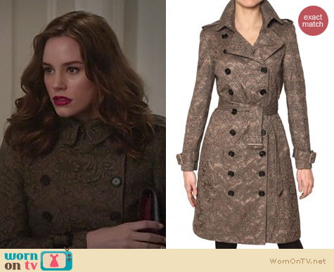 Revenge Fashion: Burberry Sherfield lace coat worn by Christa Allen