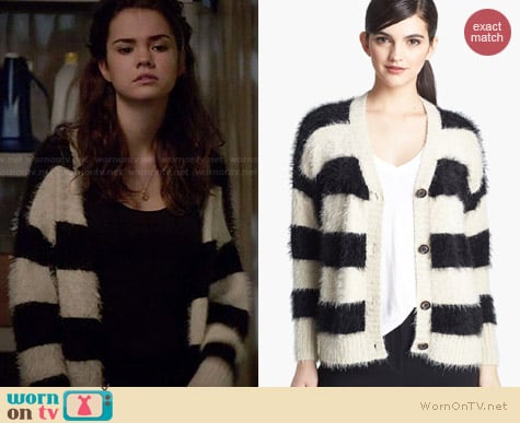 Ro & De Textured Stripe Sweater worn by Maia Mitchell on The Fosters