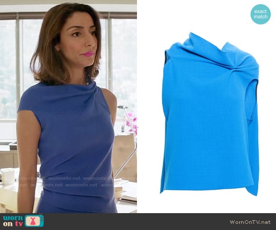 Roland Mouret Wool Eugene Top worn by Delia (Necar Zadegan) on Girlfriends Guide to Divorce