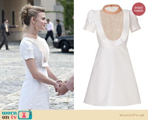 Royal Pains Fashion: Valentino White Embroidered cotton silk dress worn by Brooke D'Orsay