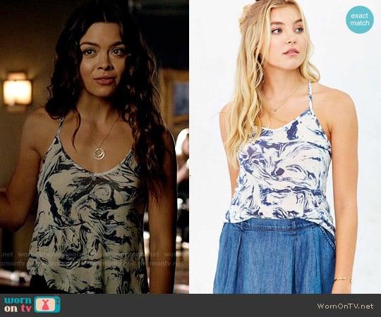 Silence + Noise Printed Lina Racerback Tank Top worn by Nora (Scarlett Byrne) on The Vampire Diaries