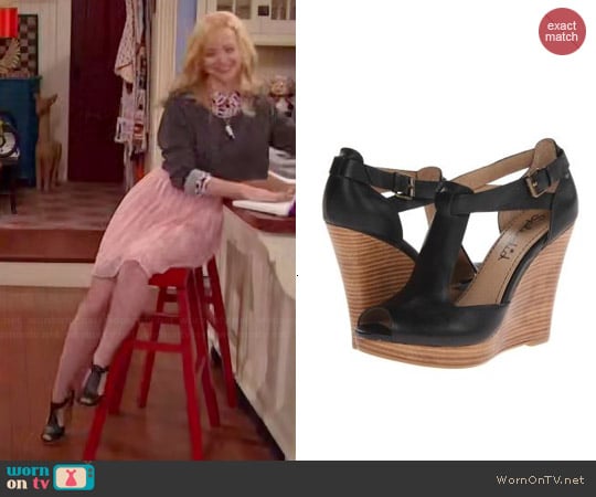 Splendid Backbay Wedges worn by Dove Cameron on Liv & Maddie