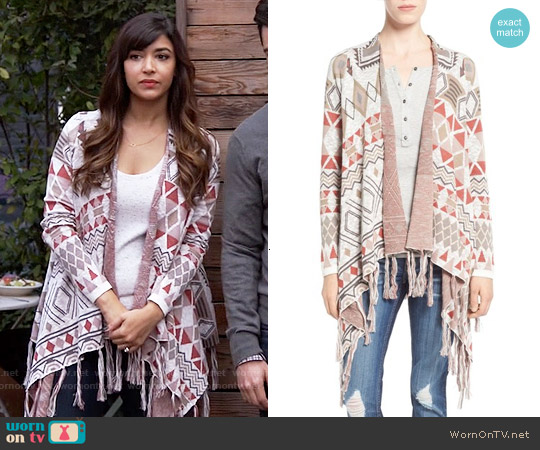 Sun & Shadow Blanket Cardigan worn by Cece Parekh (Hannah Simone) on New Girl