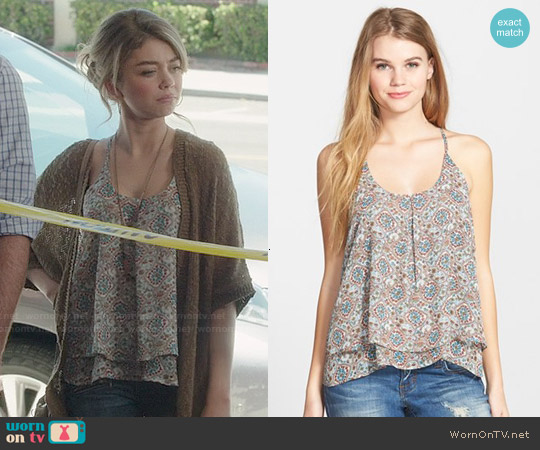 Sun & Shadow Double Layer Halter Top worn by Haley Dunphy (Sarah Hyland) on Modern Family