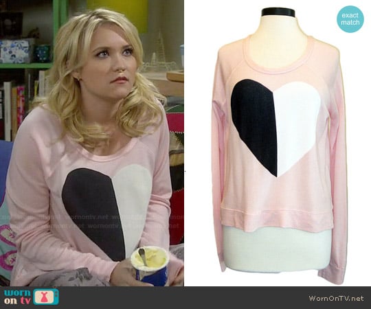 Sundry Split Heart Pullover worn by Gabi Diamond (Emily Osment) on Young and Hungry