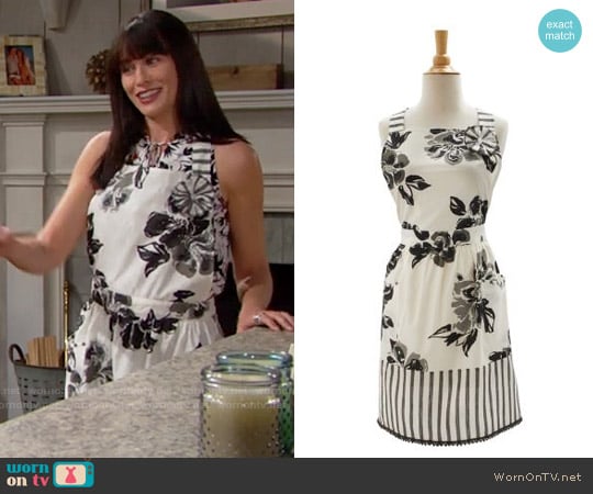 Sur La Table Floral Striped Vintage Inspired Kitchen Apron worn by Quinn Fuller (Rena Sofer) on The Bold and the Beautiful