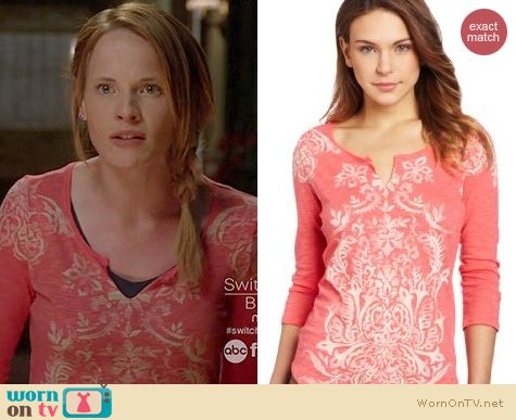 Switched at Birth Fashion: Lucky Brand Riad tee in calypso coral worn by Katie Leclerc