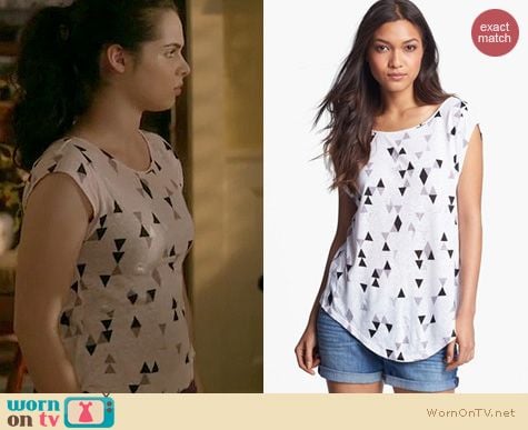 Switched at Birth Fashion: Trouve tie back triangle print top from Nordstrom worn by Vanessa Marano