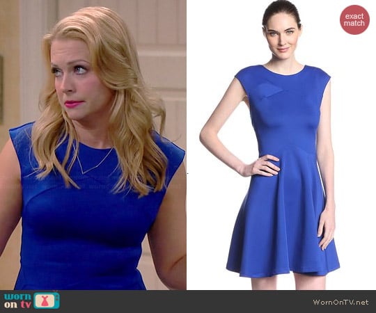 Ted Baker Arwyn Dress in Blue worn by Melissa Joan Hart on Melissa & Joey