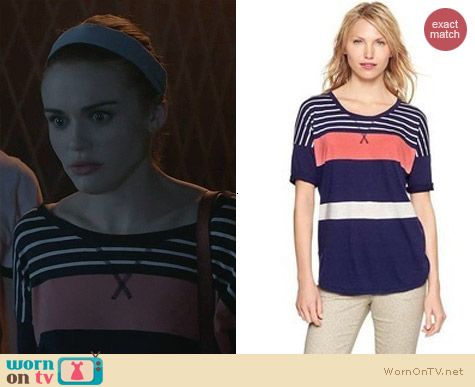 Fashion of Teen Wolf: Gap Colorblock Drop Sleeve T worn by Holland Roden