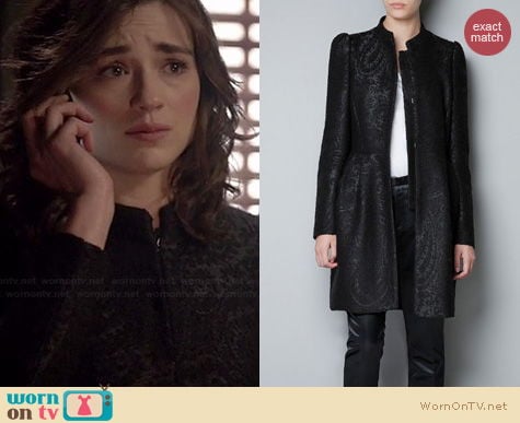 Teen Wolf Fashion: Zara Jacquard coat with gathered waist worn by Crystal Reed