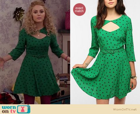 The Carrie Diaries Fashion: Urban outfitters Crepe sweetheart dress worn by Carrie Bradshaw