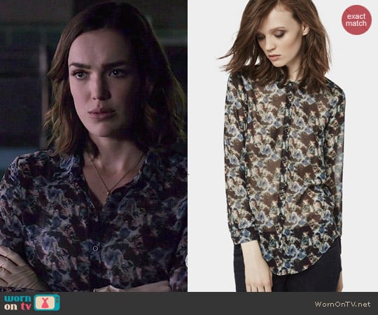 The Kooples Chiffon Shirt with Flower Graphic worn by Jemma Simmons (Elizabeth Henstridge) on Agents of SHIELD