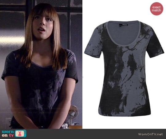 The Kooples Marble Print Cotton T-Shirt worn by Chloe Bennett on Agents of SHIELD