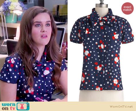 The Mindy Project Fashion: ModCloth Hire Expectations Top worn by Zoe Jarman