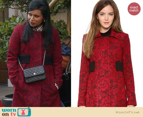 The Mindy Project Fashion: Smythe Tapestry Coat worn by Mindy Kaling