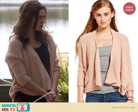 The Originals Fashion: American Rag Draped Sweater in Cameo Rose worn by Phoebe Tonkin