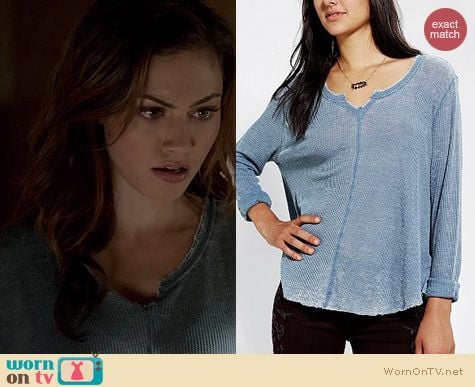 The Originals Fashion: Ecote Swingy Thermal worn by Phoebe Tonkin