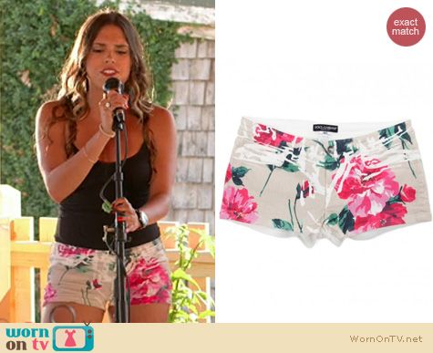 The Vineyard Fashion: Dolce & Gabbana Beige Floral Shorts worn by Sophi Alvarez