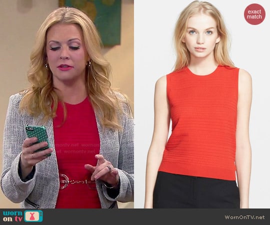 Theory Junjeen Top worn by  Melanie Burke (Melissa Joan Hart) on Melissa and Joey