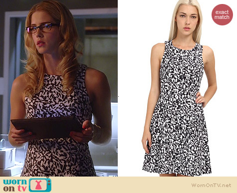 Theory Maydra Dress worn by Emily Bett Rickards on The Flash