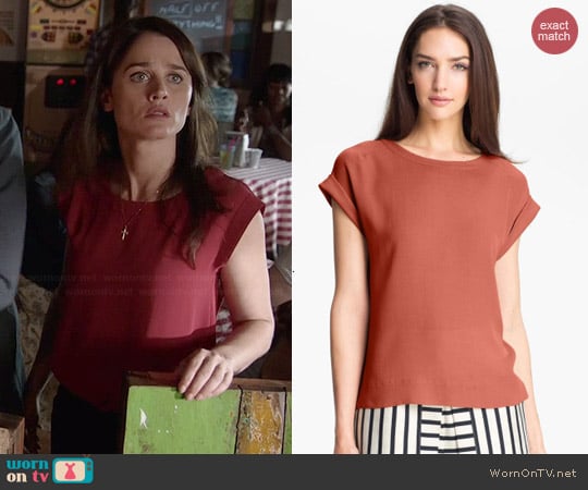 Theory Sorcha Top worn by Robin Tunney on The Mentalist