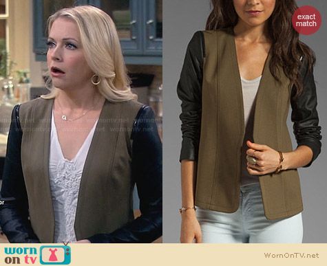 Theory Pryor Yaisa Blazer worn by Melissa Joan Hart on Melissa & Joey