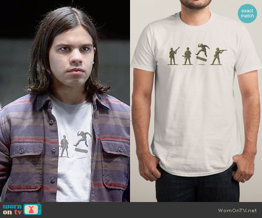 Threadless Khaki Kickflip T-shirt worn by Cisco Ramon (Carlos Valdes) on The Flash