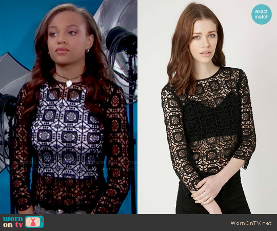 Topshop 3/4 Sleeve Crochet Top worn by Nicole Avant (Reign Edwards) on The Bold and the Beautiful