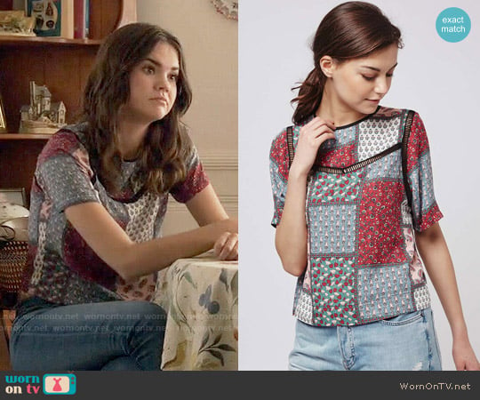 Topshop Ladder Stitch Scarf Print Tee worn by Callie Jacob (Maia Mitchell) on The Fosters