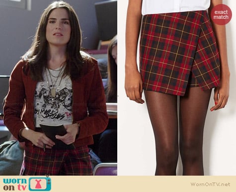 Topshop Asymmetric Skort worn by Karla Souza on HTGAWM