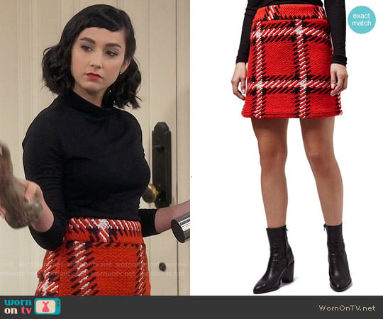 Topshop Check High Rise Skirt worn by Mandy Baxter ( Molly Ephraim) on Last Man Standing