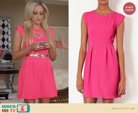 Topshop Crepe Flippy Dress worn by Carly Chaikin on Suburgatory