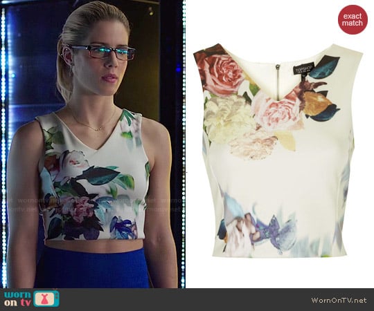 Topshop Floral Crop Top worn by Felicity Smoak (Emily Bett Rickards) on Arrow