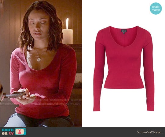 Topshop V-neck Ribbed Top worn by Bonnie Bennett (Kat Graham) on The Vampire Diaries