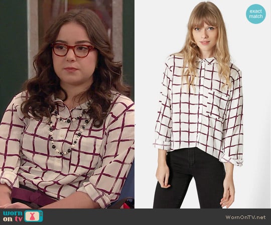 Topshop Windowpane Curved Hem Shirt worn by Delia Delfano (Sarah Gilman) on I Didnt Do It