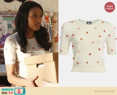 Twisted Fashion: Viva Vena Used Bookstore Pompom sweater worn by Kylie Bunbury