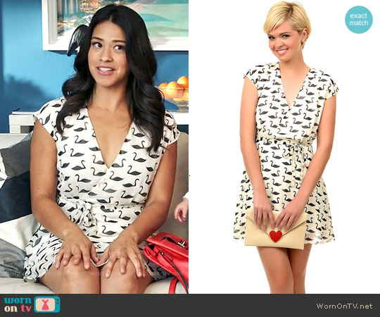 Unique Vintage Swan Print Guomi Flare Dress worn by Jane Villanueva (Gina Rodriguez) on Jane the Virgin