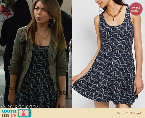 Urban Outfitters Ecote Boho Print Skater Dress worn by Sarah Hyland on Modern Family