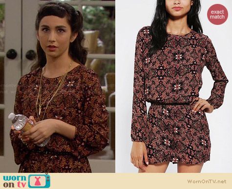 Lucca Couture Silky Open Back Romper worn by Molly Ephraim on Last Man Standing