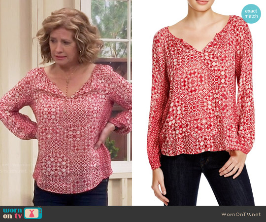 Velvet by Graham & Spencer Tile Print Top worn by Vanessa Baxter (Nancy Travis) on Last Man Standing