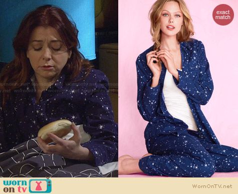 Victoria's Secret Dreamer Flannel Pajamas in Star Print worn by Alyson Hannigan on HIMYM