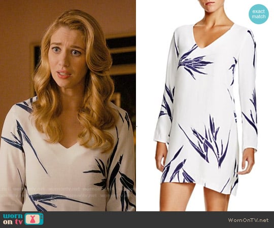 Viktoria + Woods 'Savoir' Printed Shift Dress worn by Petra Solano (Yael Grobglas) on Jane the Virgin