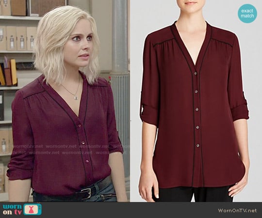 Vince Contrast Piping Blouse worn by Liv Moore (Rose McIver) on iZombie